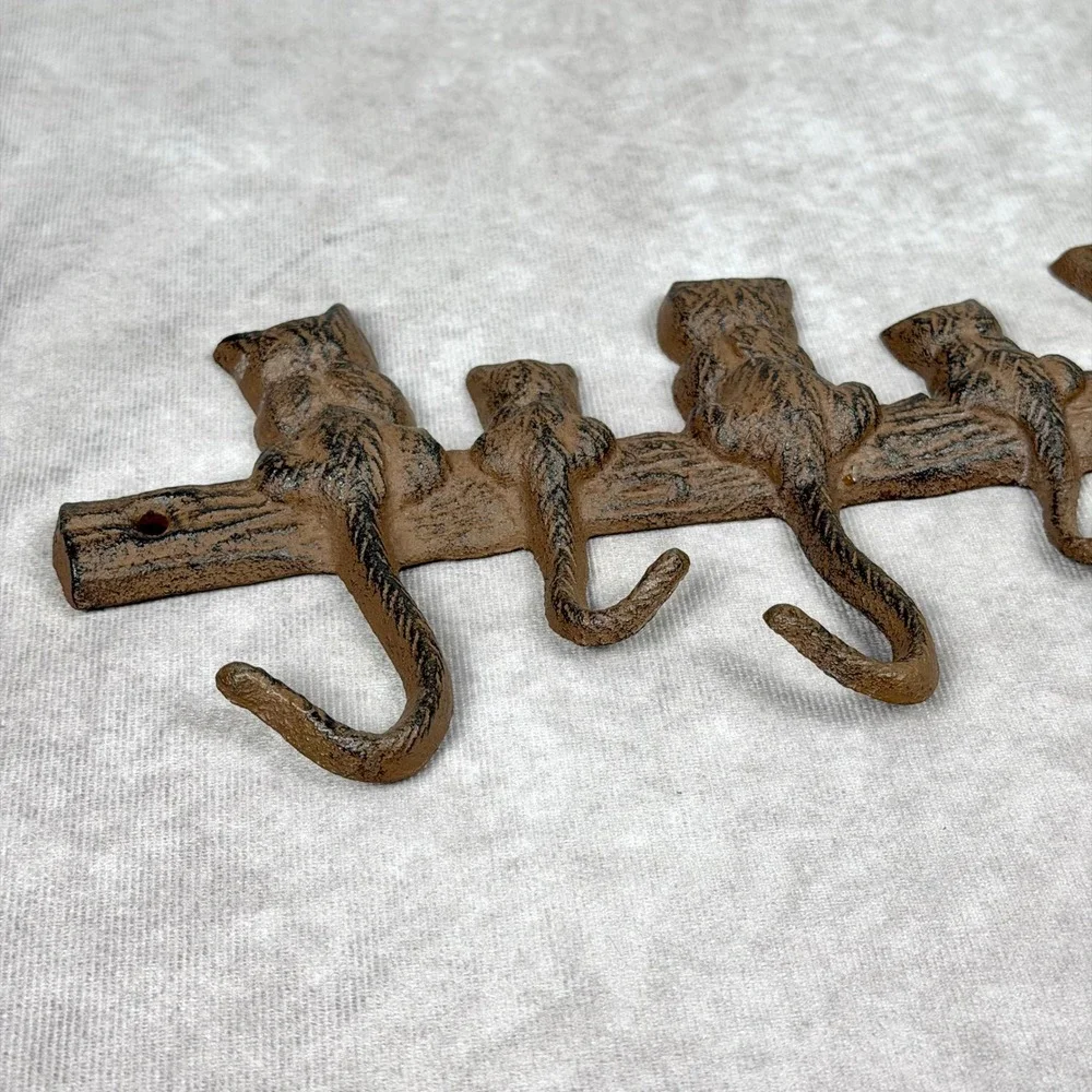 Cast Iron Cat Tail Wall Hook Rack 7 Hooks Rustic Brown Metal Key Leash Holder